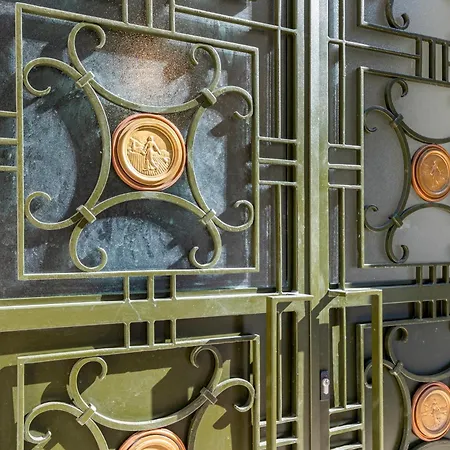 Stylish Poveiros Flat W Balcony By Lovelystay