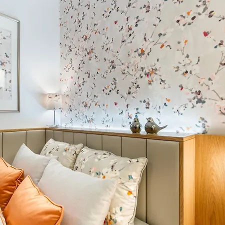 Stylish Poveiros Flat W Balcony By Lovelystay Appartamento Oporto