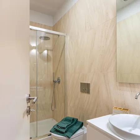 Stylish Poveiros Flat W Balcony By Lovelystay 公寓 波尔图