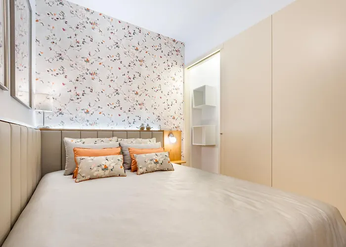 Stylish Poveiros Flat W Balcony By Lovelystay Lägenhet *