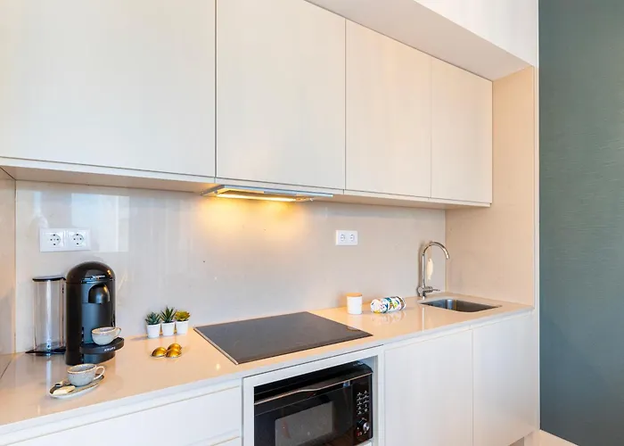 Stylish Poveiros Flat W Balcony By Lovelystay Daire