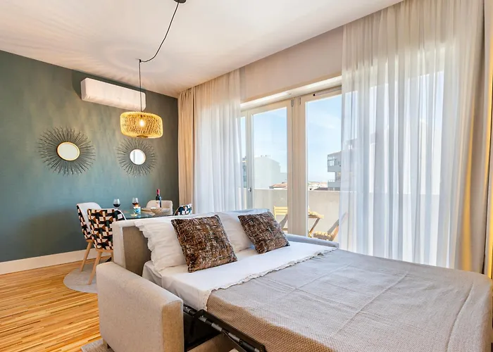 Stylish Poveiros Flat W Balcony By Lovelystay Lägenhet *