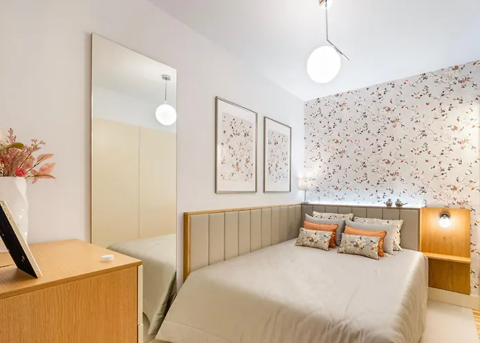 Lägenhet Stylish Poveiros Flat W Balcony By Lovelystay